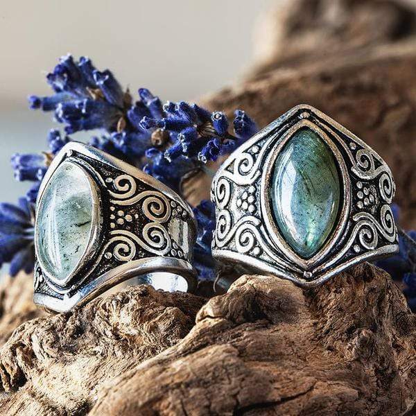 Awakening Labradorite Ring - Image 8