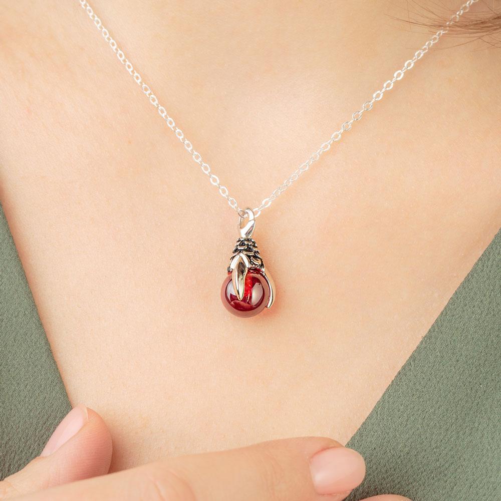Dragon Claw Garnet Necklace - Image 3