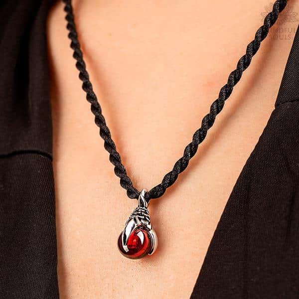 Dragon Claw Garnet Necklace - Image 6