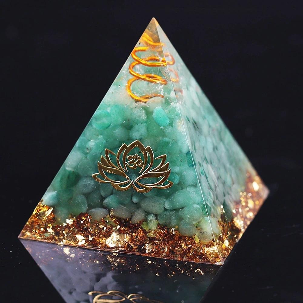 EMF Green Aventurine Stone Orgone Pyramid - Image 4