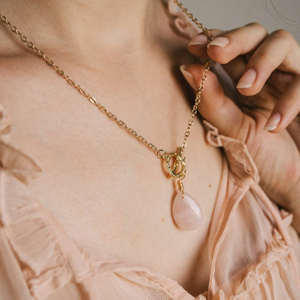 Golden Chain Necklace with Rose Quartz Stone - Image 5