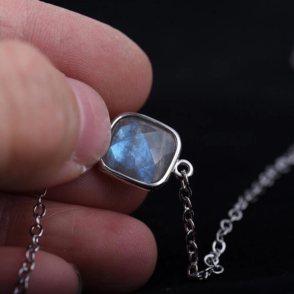 Labradorite Bracelet of Elegance - Image 3