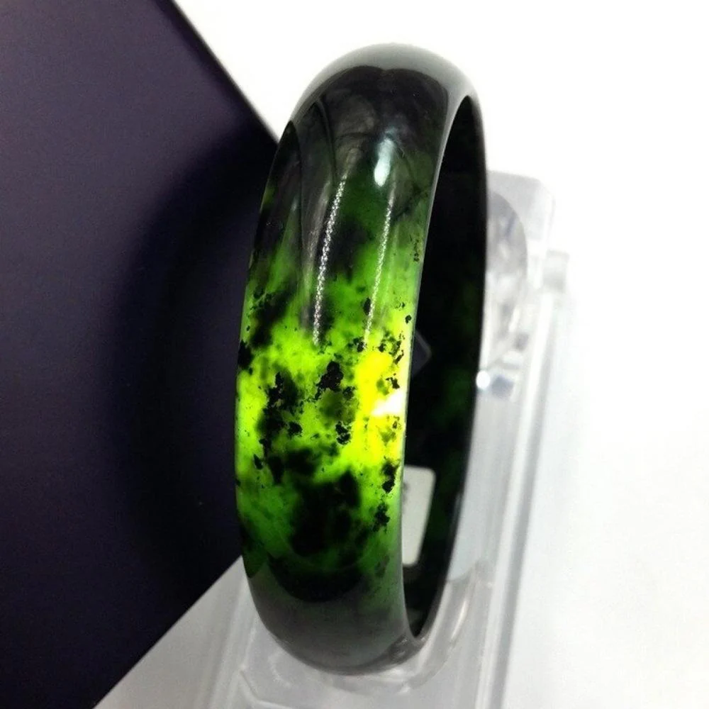 Natural Black Green Jade Bracelet - Image 3