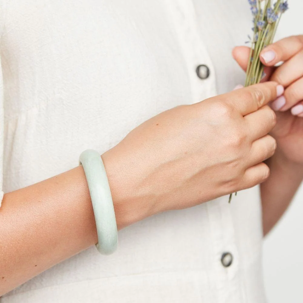 Natural Green Jade Bangle - Image 2