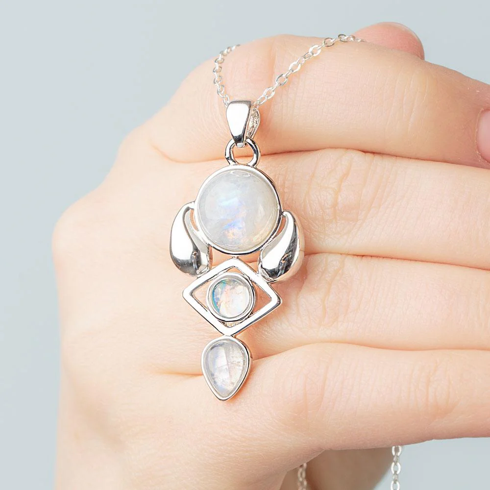 Pendant Of Glowing Moon - Image 2