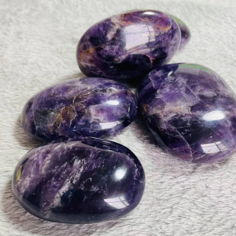 Purple Amethyst Palm Stone - Image 3