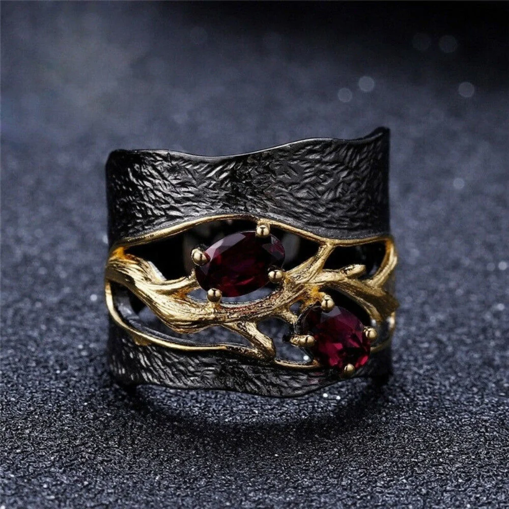 Retro Red Garnet Ring - Image 3