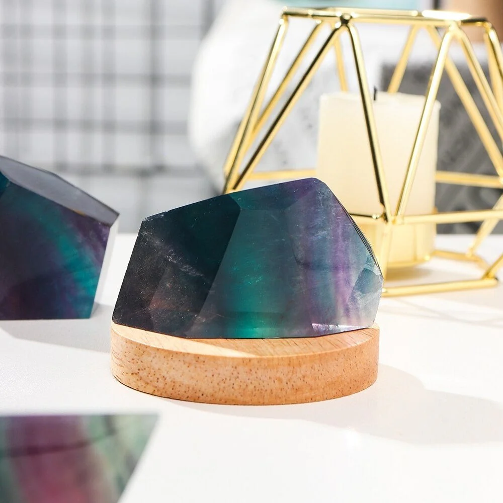 Minimalistic Rainbow Fluorite Crystal Lamp - Image 3